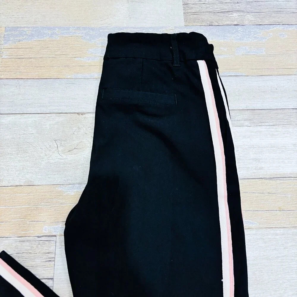 REITMANS Iconic black pants with pink and white stripes - Picture 3 of 7